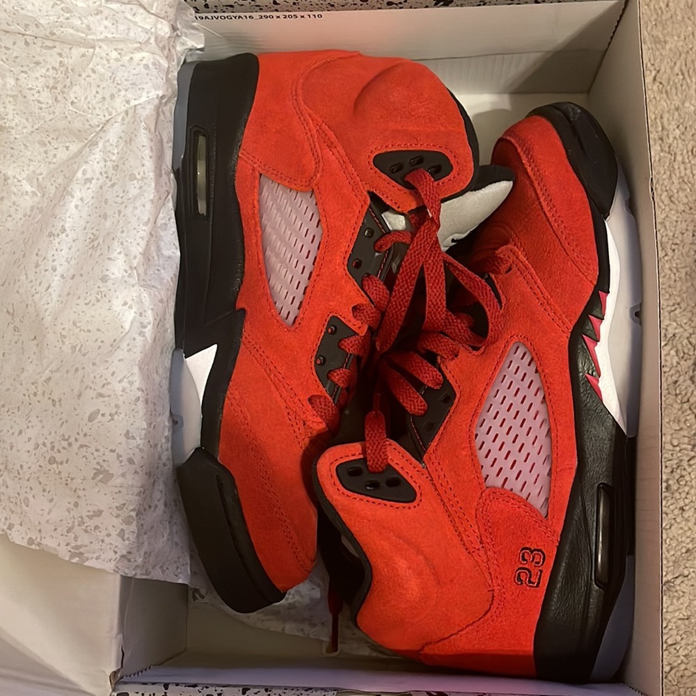 Jordan 5 Retro
Raging Bull Red (2021) (GS)